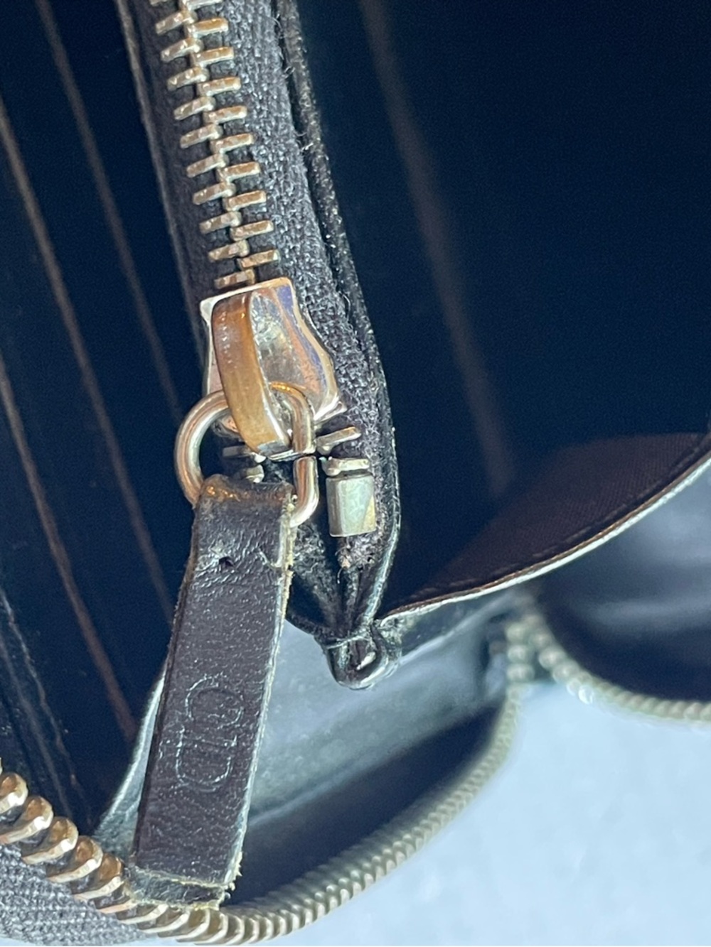 Rehab wallet, Dior Black Leather Zip-Around Wallet. - Picture 6 of 15